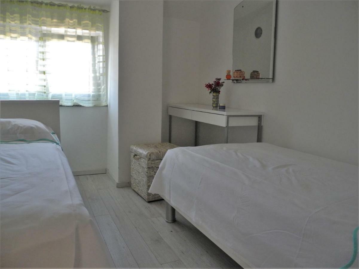 Villa Ines Jezera Esterno foto